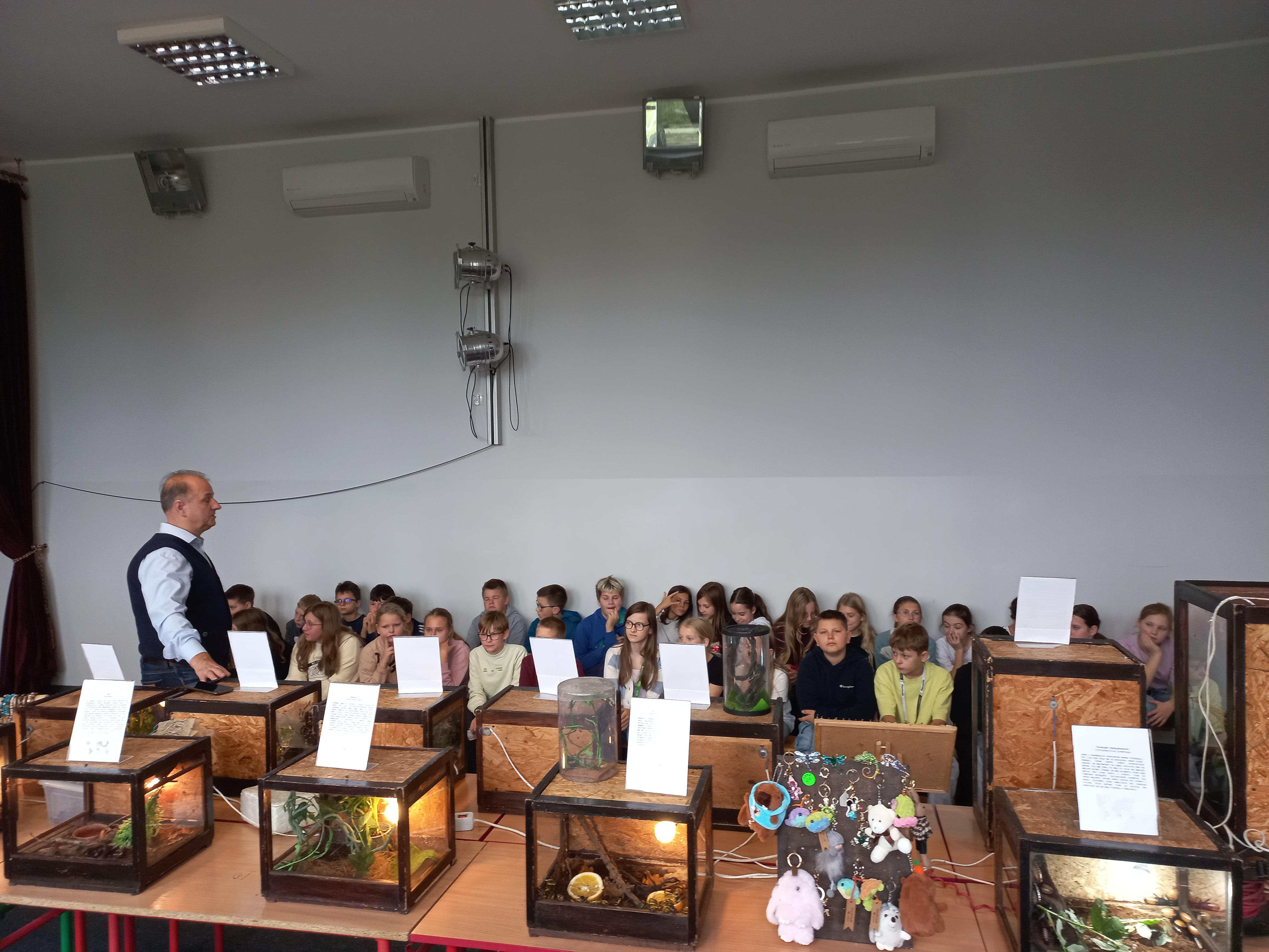 Warsztaty Edukacyjne "Piękny i Fascynujący Świat Zwierząt Egzotycznych"